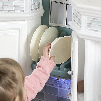 Stilīgi veidota interaktīva virtuve bērniem