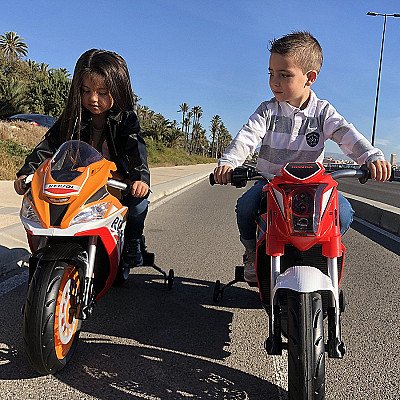 Injusa uzlādējams motocikls ar piepūšamiem riteņiem 12V
