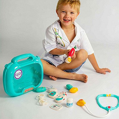 Whoopie Little Doctor Set Suitcase Light Sound Acc.